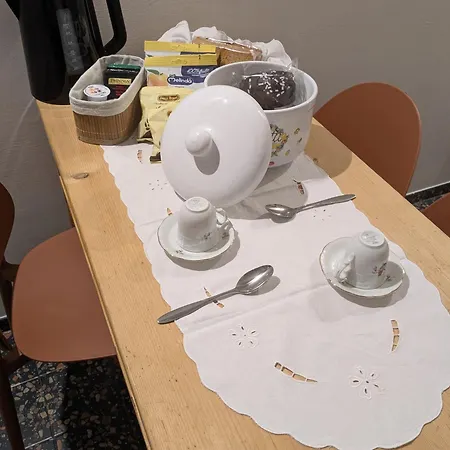 Saliscendi In Centro Apartment