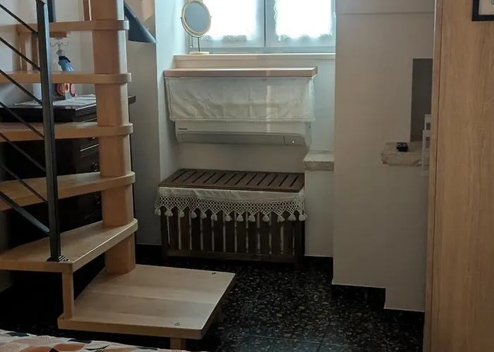 Saliscendi In Centro Apartment *